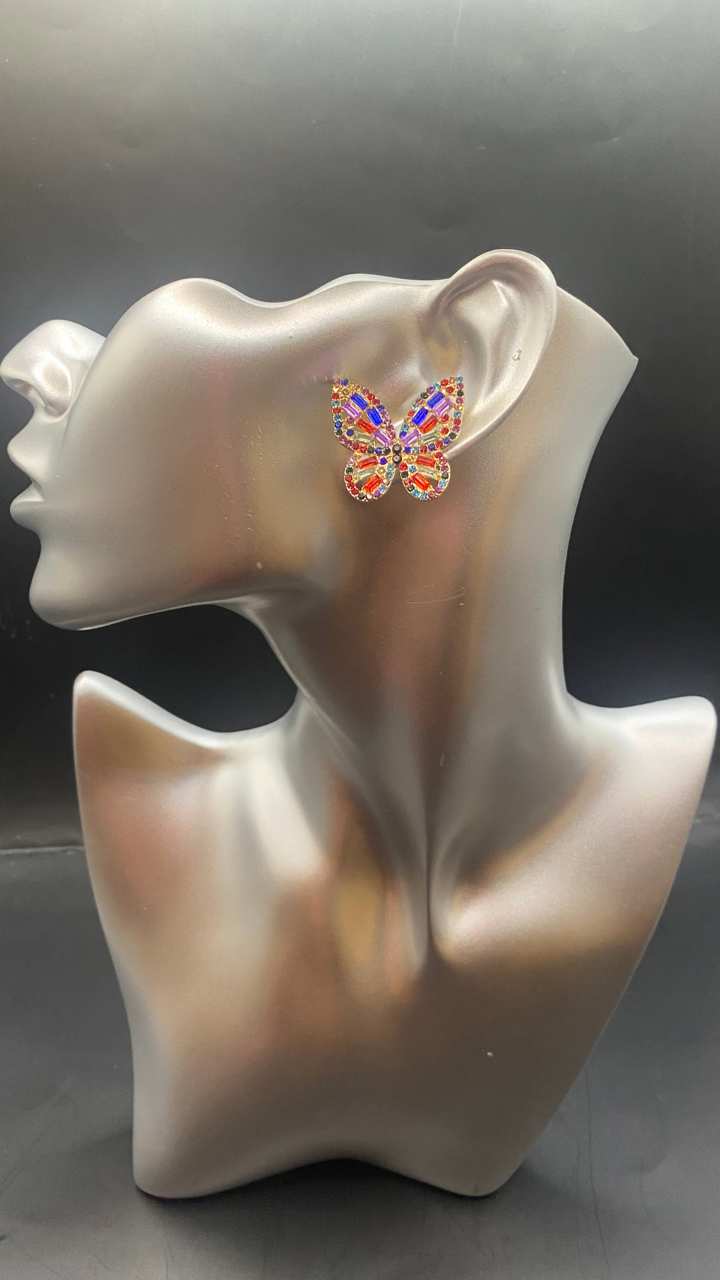 DREAMING BUTTERFLY