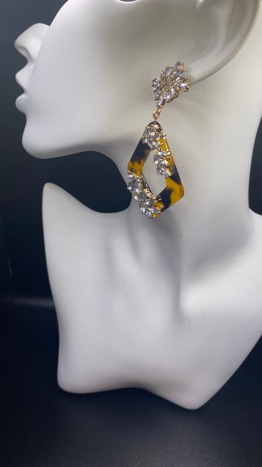 DIAMONDS AND A HOOP OH MY!