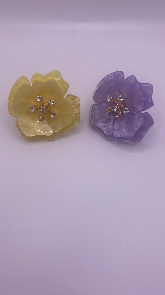 Large Flower Resin Ring
