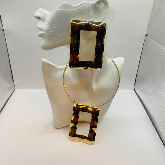 The Inner Square Gold