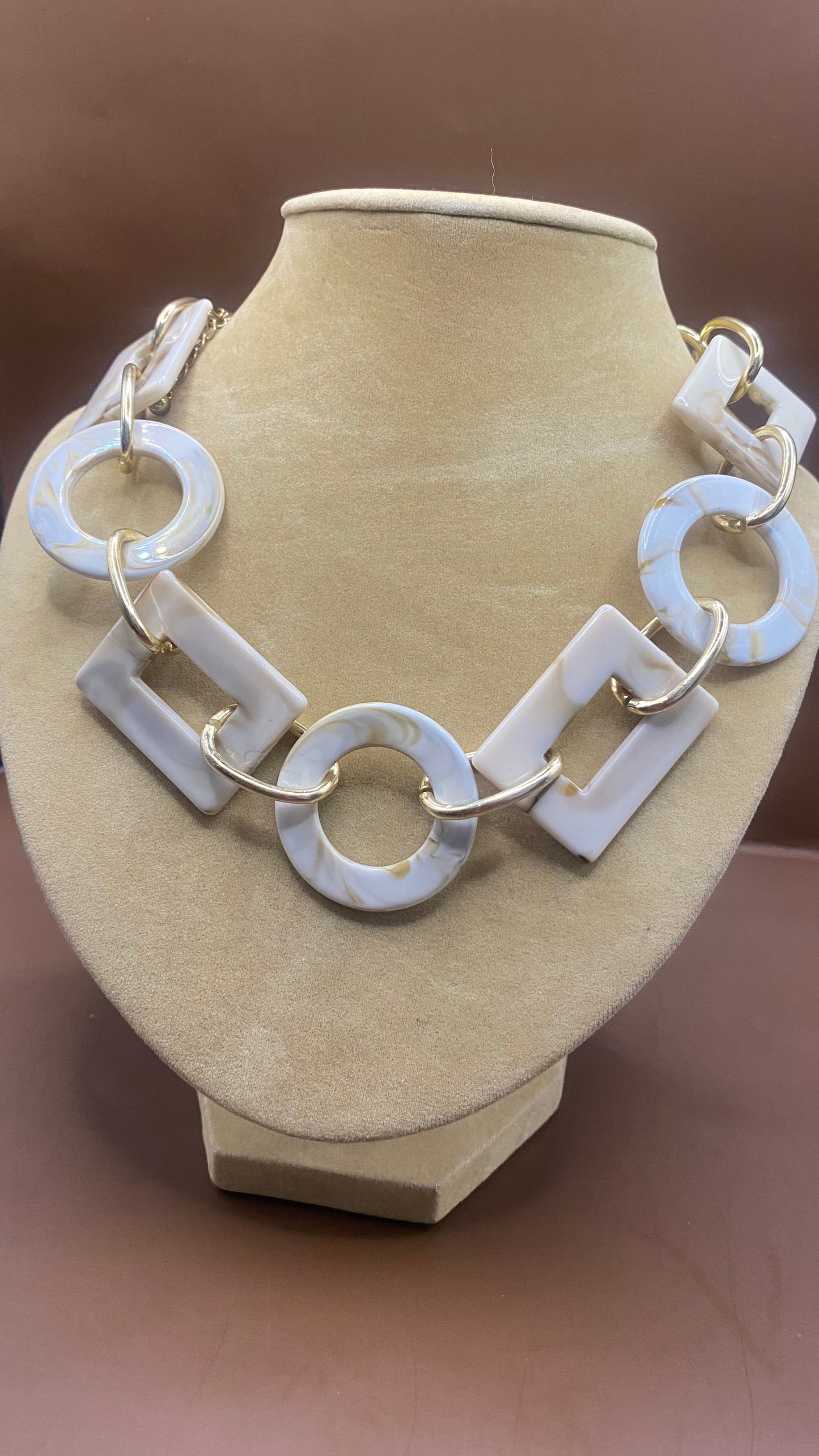 LATTE NECKLACE AND BRACELET SET